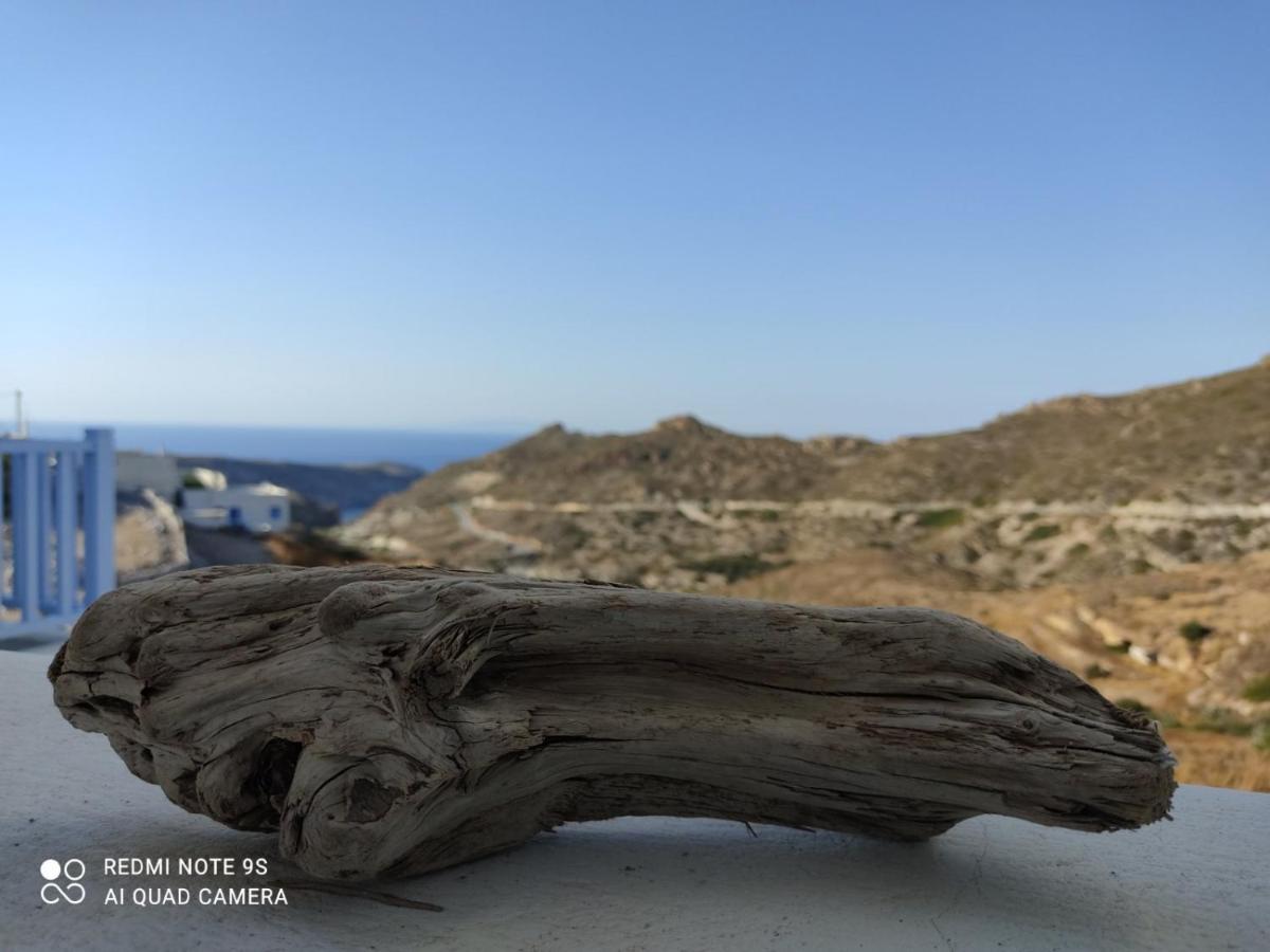 Stilvi Milos Plaka  Exteriér fotografie