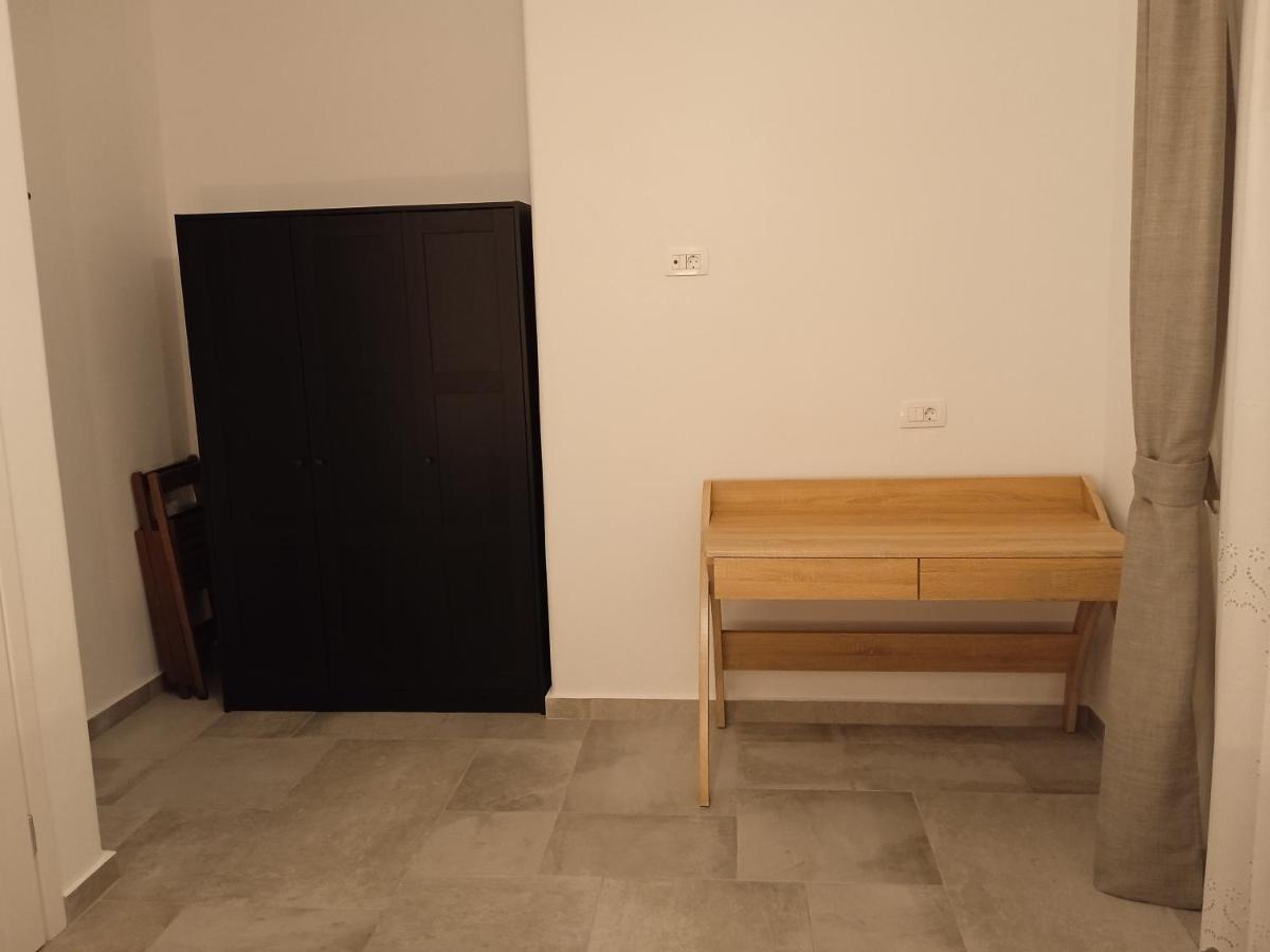 Stilvi Milos Plaka  Exteriér fotografie